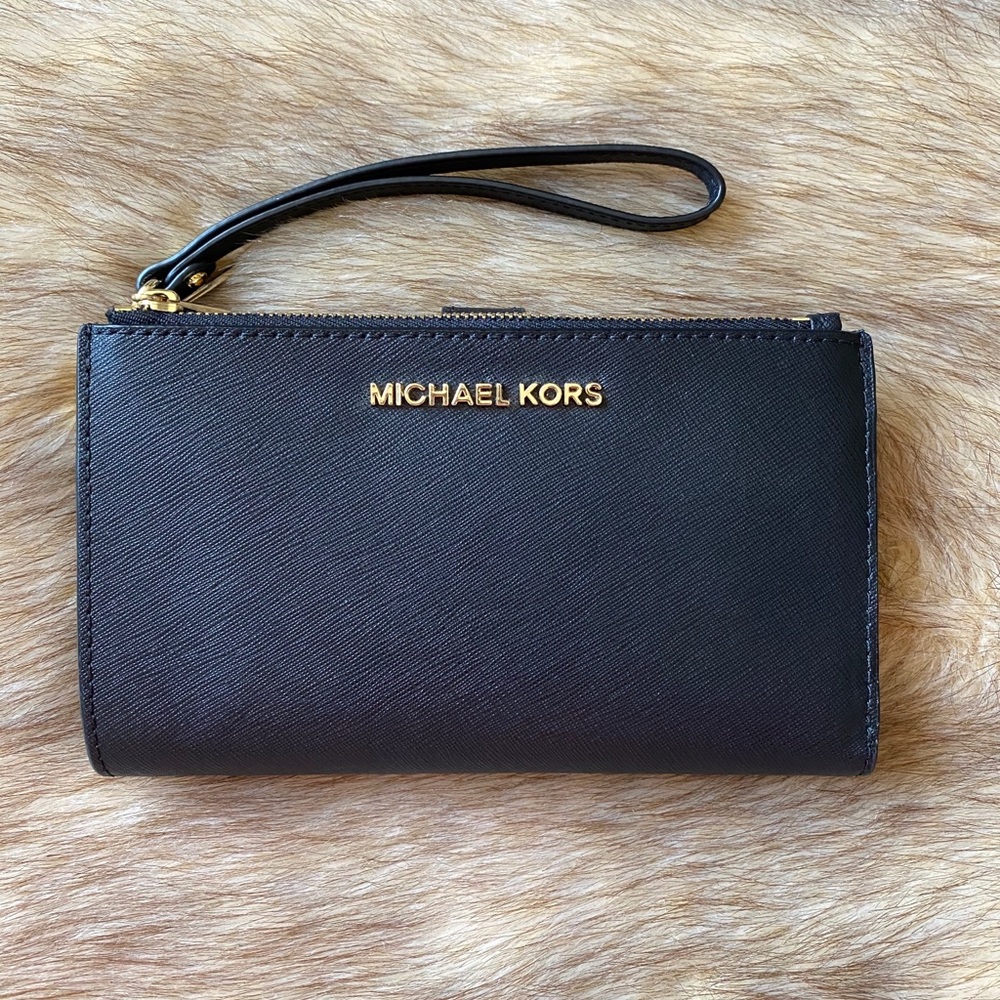 Michael Kors Phone Wristlet Clutch